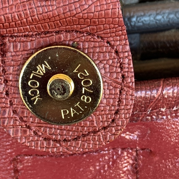 BPC Design Genuine Leather Shoulder Bag - Picture 9 of 16